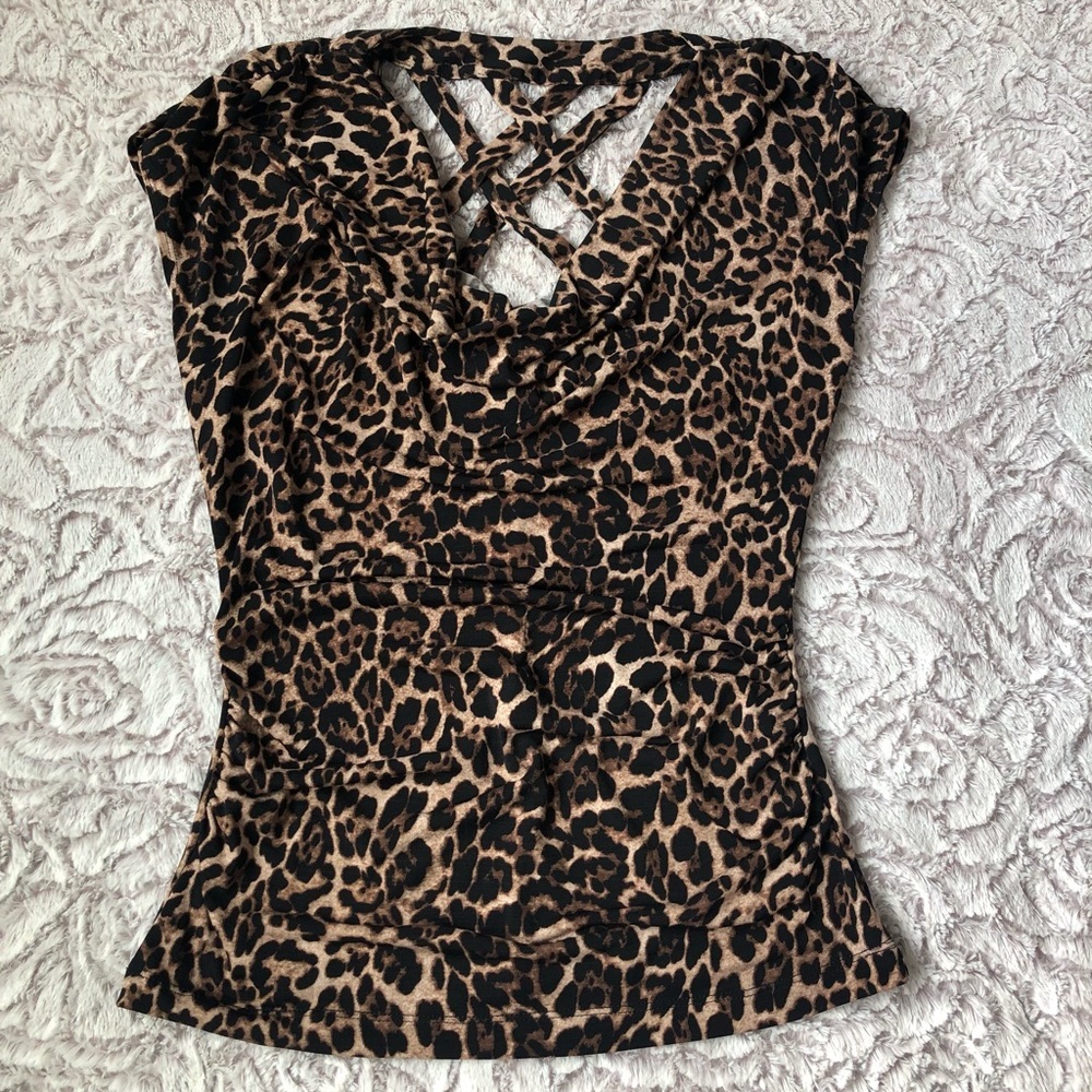 Heartsoul S leopard print blouse w crisscross back - Picture 3 of 9